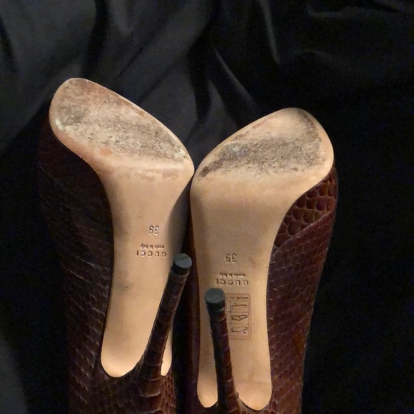 Gucci Heels - Picture 4 of 4